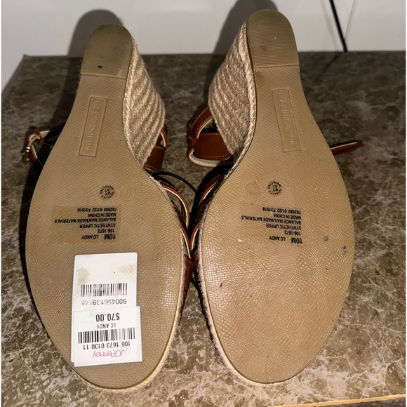 Liz Claiborne Tan/Brown Leather Espadrille Wedges - Picture 4 of 4